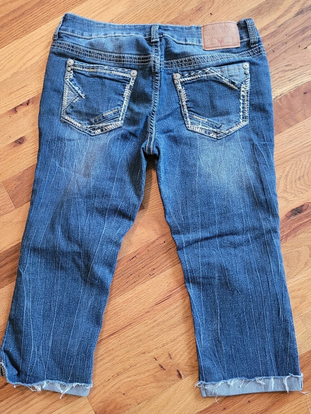 Amethyst Jeans Capris Women's 7 Distressed Cropped Blue Denim Rolled Raw Hem Y2k